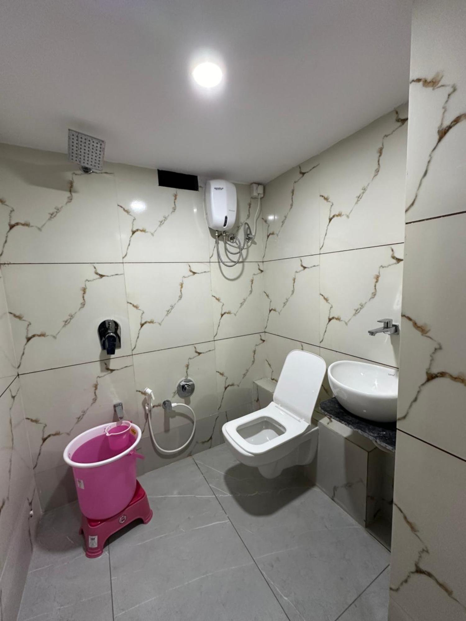 Hotel Golden View Vadodara Extérieur photo