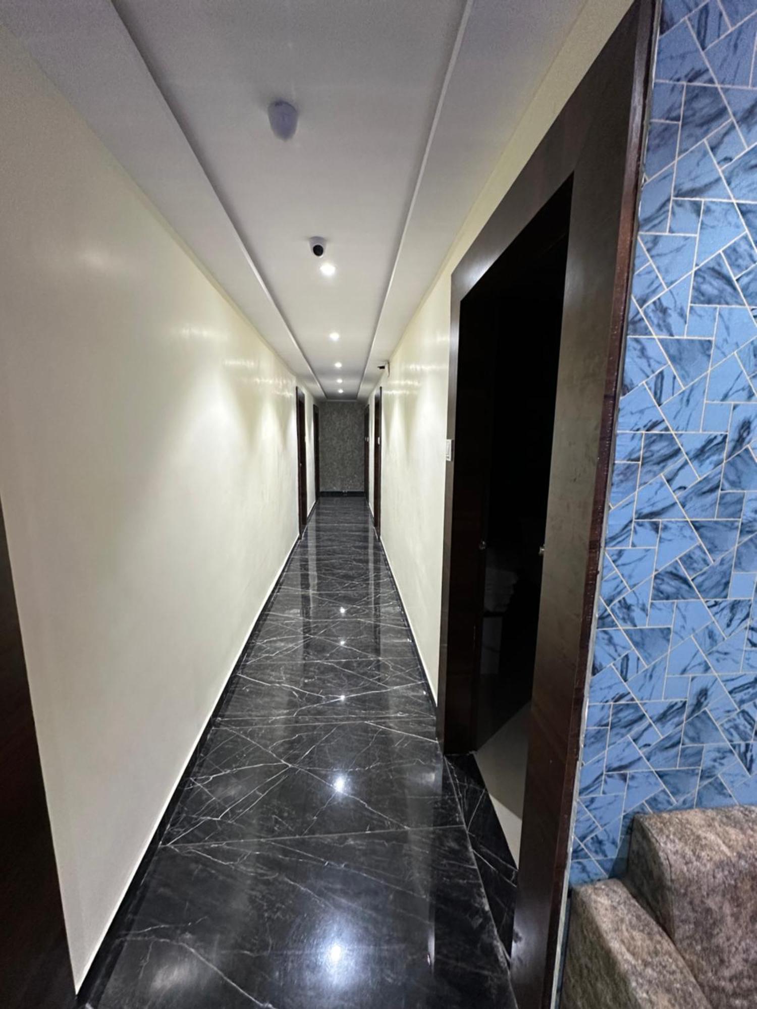 Hotel Golden View Vadodara Extérieur photo